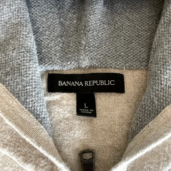 ***SOLD***Banana Republic Zip Hooded Sweater - Size L - Picture 4 of 10